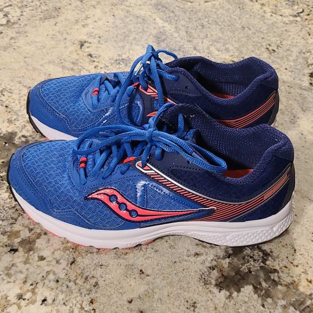 Saucony Cohesion 10